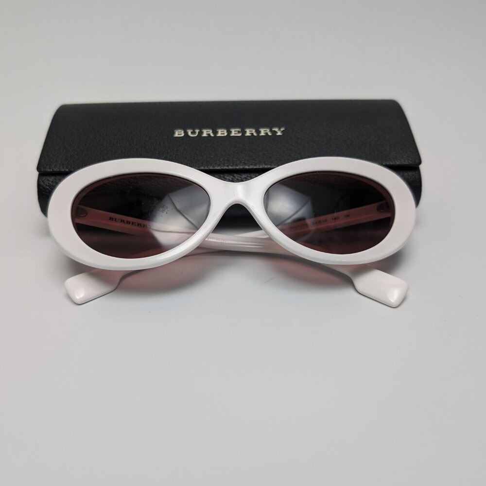 PRE OWNED BURBERRY BE4278 CAT EYE'S SUNGLASSES